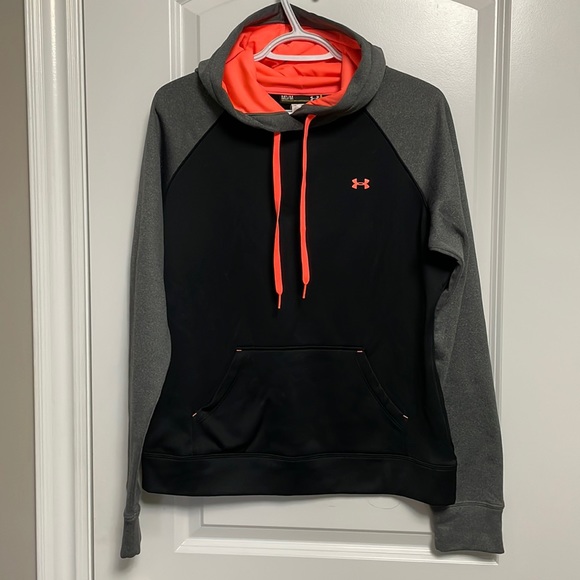 Women’s Underarmour Hoodie - Picture 1 of 2